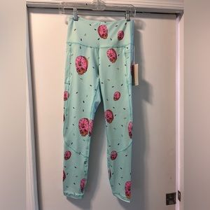 Feed Me Fight Me : Donut Skull High-rise
Full length leggings. Size M